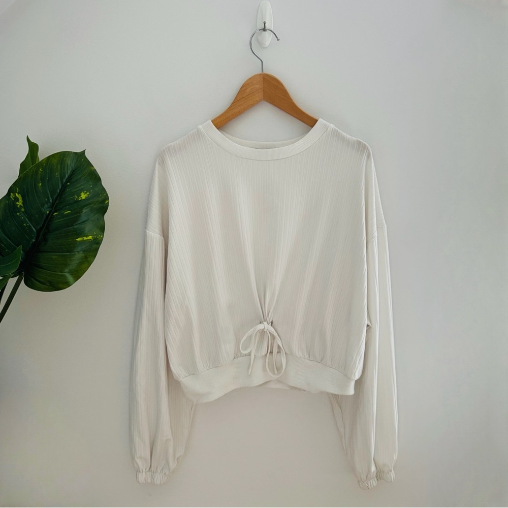 SHEIN | White Long Sleeve Front Tie Shirt Size Large